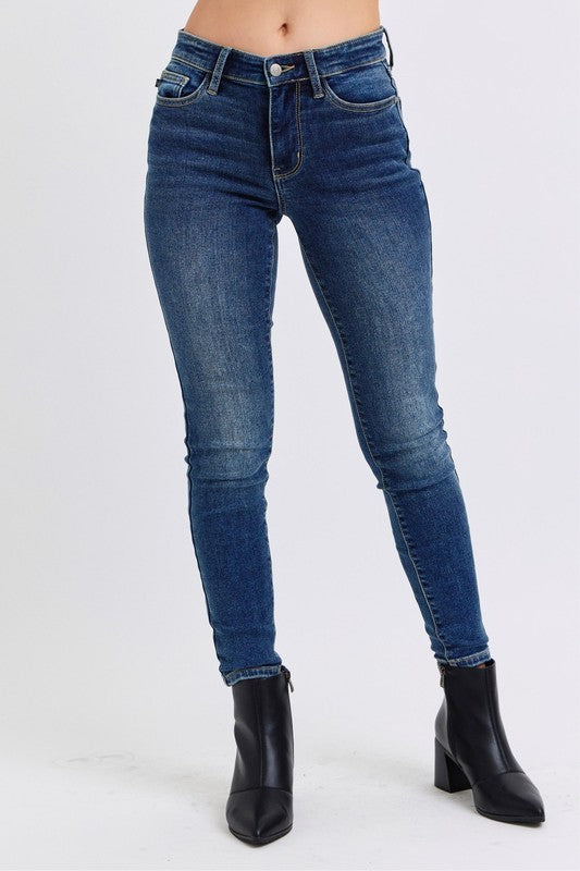 Judy Blue Mid-Rise Waist Skinny Jeans with Pockets