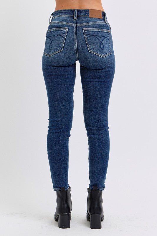 Judy Blue Mid-Rise Waist Skinny Jeans with Pockets